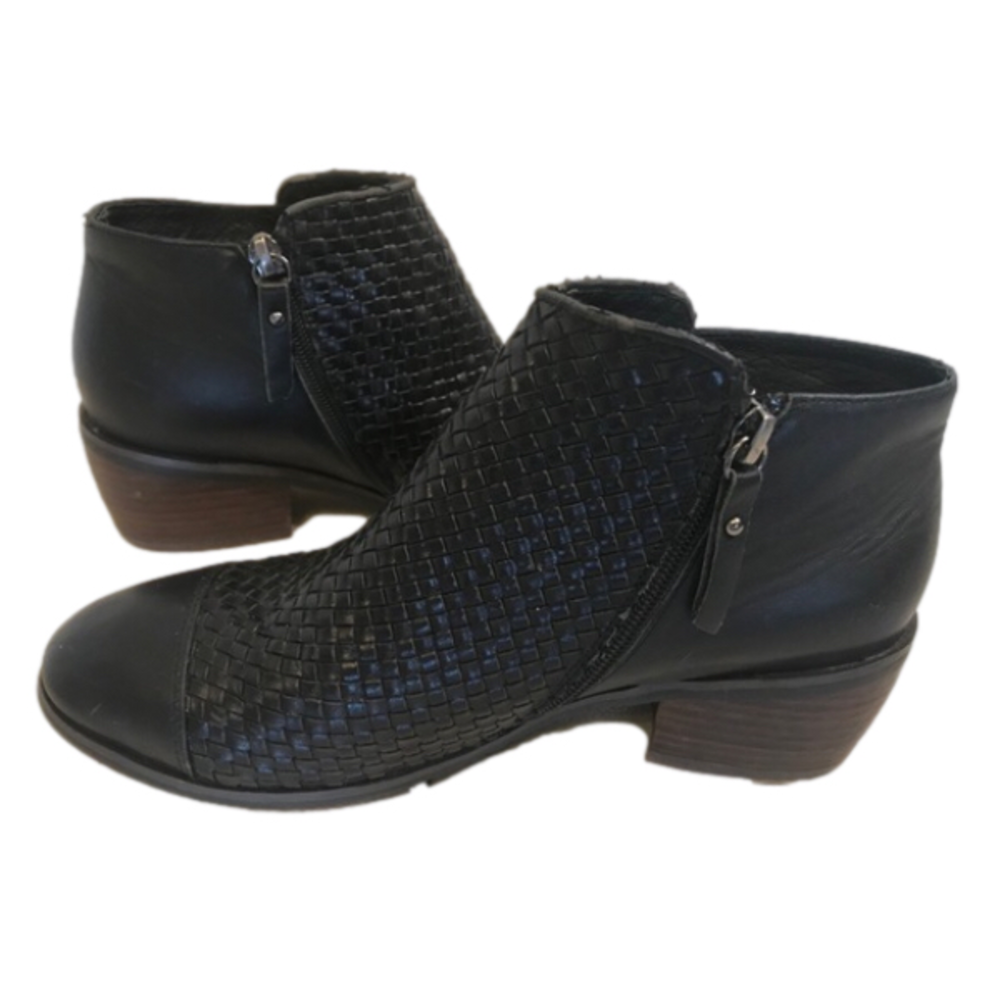 Shoe the Bear Black Ankle Boots